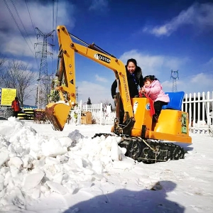 雪地挖掘機(jī)