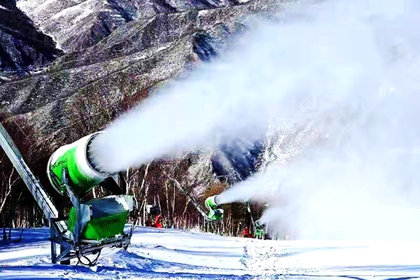 造雪機對滑雪場的作用您們了解多少呢？