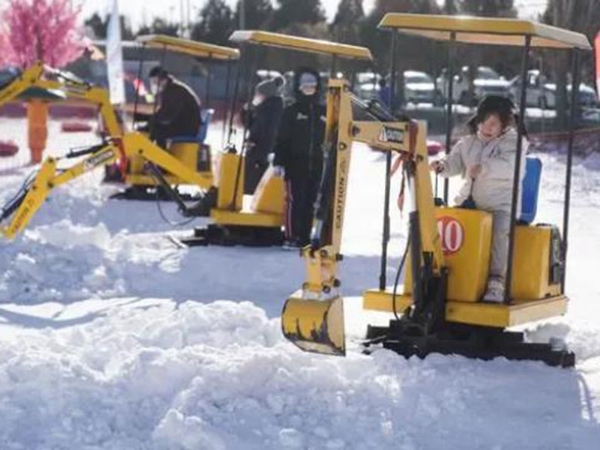 雪地挖掘機