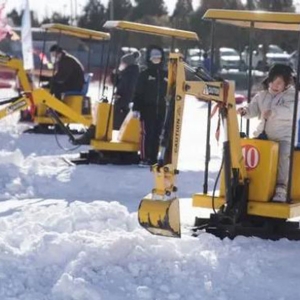 雪地挖掘機